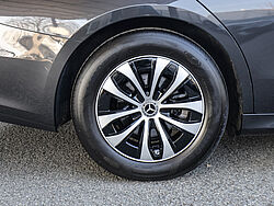 Paderborn Mercedes-Benz E 220 Detailfoto Felge