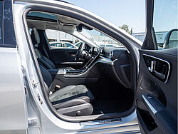 Goslar Mercedes-Benz C 200 Innenaufnahme Cockpit