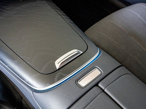 Menden Mercedes-Benz E 300 Fahrzeugbild - 15