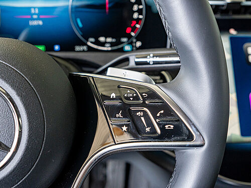 Menden Mercedes-Benz E 300 Fahrzeugbild - 18