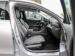 Paderborn Mercedes-Benz C 180 Innenaufnahme Cockpit
