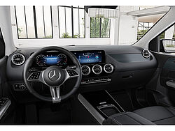 Stendal Mercedes-Benz B 180 Innenaufnahme Cockpit