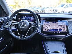 Paderborn Mercedes-Benz E 220 Fahrzeugbild - 9