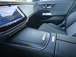 Paderborn Mercedes-Benz E 220 Fahrzeugbild - 18