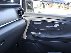 Paderborn NFZ Mercedes-Benz V 220 Fahrzeugbild - 18