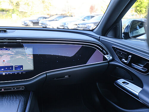 Paderborn Mercedes-Benz E 200 Fahrzeugbild - 12