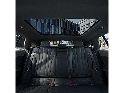 Paderborn Mercedes-Benz EQE 350 Fahrzeugbild - 18