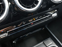 Paderborn Mercedes-Benz GLA 200 Fahrzeugbild - 15