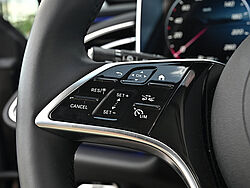 Braunschweig Mercedes-Benz E 220 Fahrzeugbild - 18