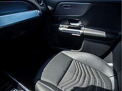 Goslar Mercedes-Benz GLB 220 Fahrzeugbild - 15