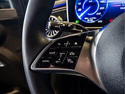 Paderborn Mercedes-Benz EQE 350 Fahrzeugbild - 15
