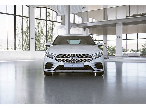 Paderborn Mercedes-Benz A 200 Fahrzeugbild - 12